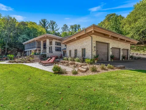 1612 Mckinley Blv Eagle River WI 54521