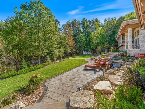 1612 Mckinley Blv Eagle River WI 54521