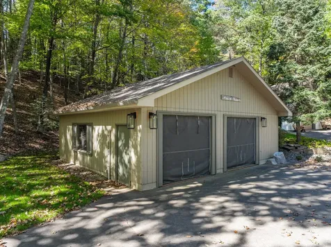 1612 Mckinley Blv Eagle River WI 54521