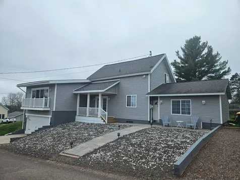 526 Bundy Street Ironwood MI 49938
