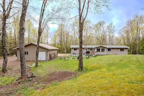 9014 North Star Road Winchester WI 54557