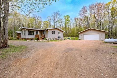 9014 North Star Road Winchester WI 54557
