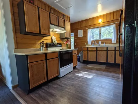 3917 Point Of View Trail Phelps WI 54554
