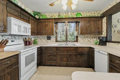 5584 Broman Lane Phelps WI 54554