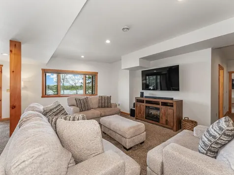 3717 Chain O Lakes Road Eagle River WI 54521