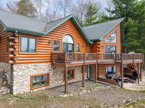 3717 Chain O Lakes Road Eagle River WI 54521