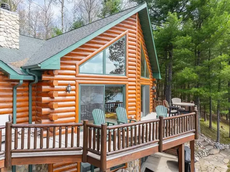 3717 Chain O Lakes Road Eagle River WI 54521