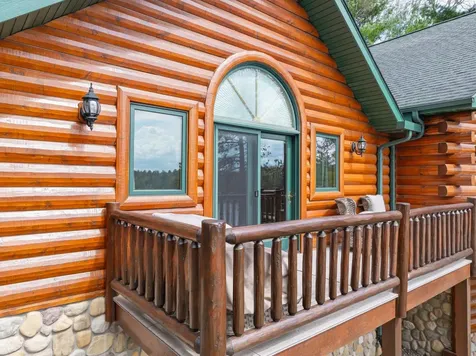 3717 Chain O Lakes Road Eagle River WI 54521
