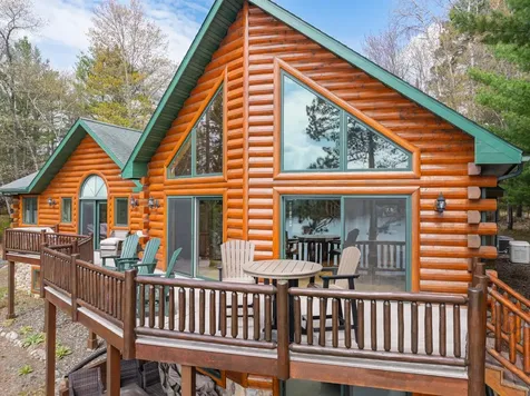 3717 Chain O Lakes Road Eagle River WI 54521