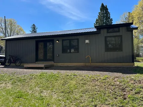 506 Mine Street S Bessemer MI 49911