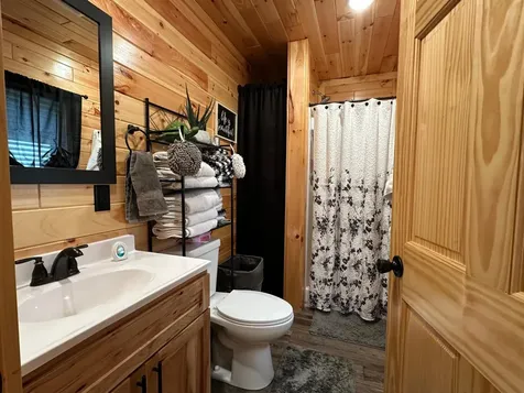 506 Mine Street S Bessemer MI 49911