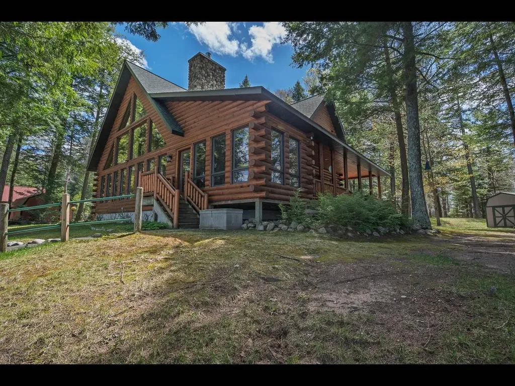 13734 Chrissie Lane Lac Du Flambeau WI 54538