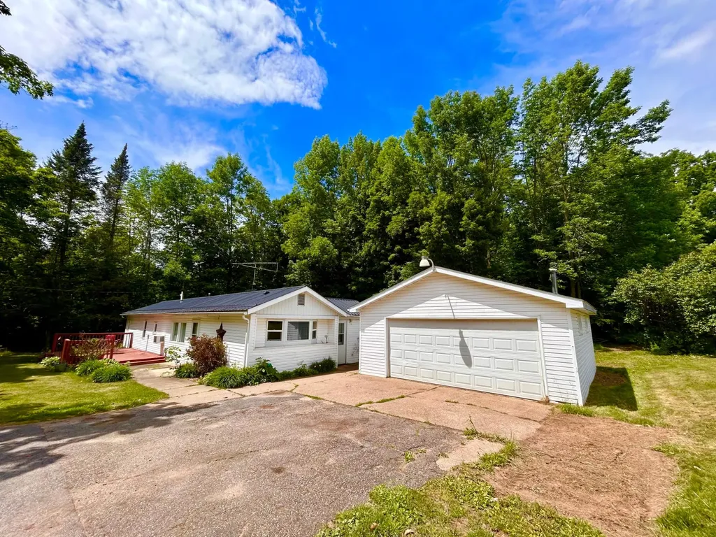 10534 Coes Landing Argonne WI 54511