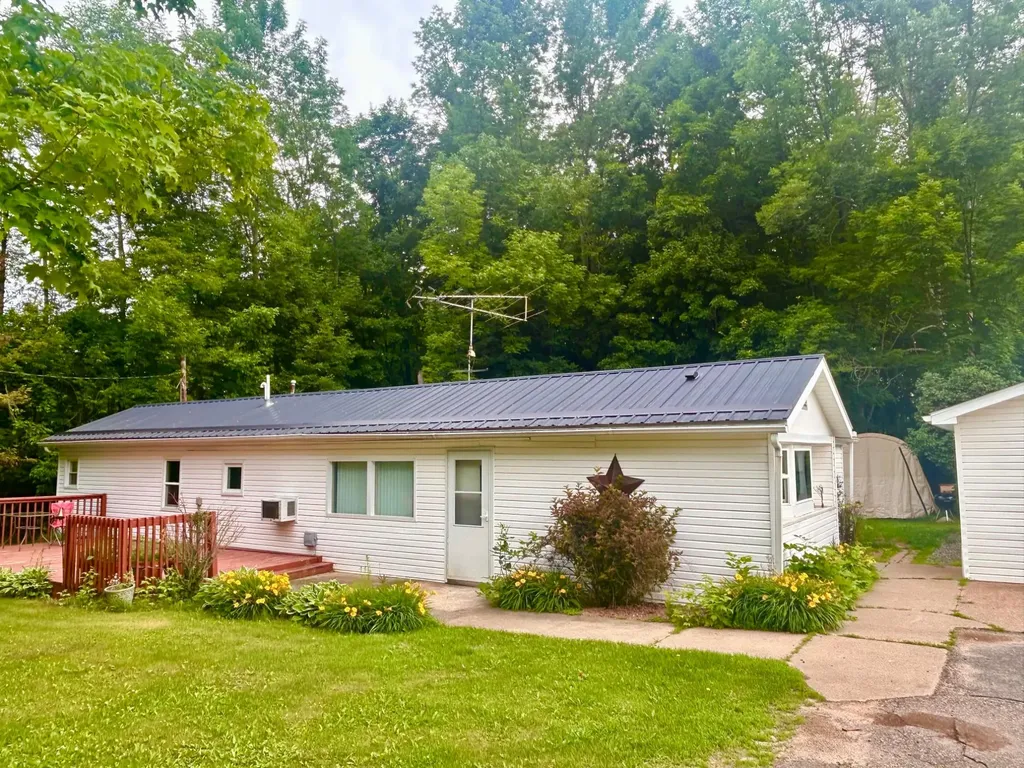 10534 Coes Landing Argonne WI 54511