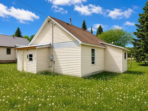 518 Presque Isle Street Marenisco MI 49947