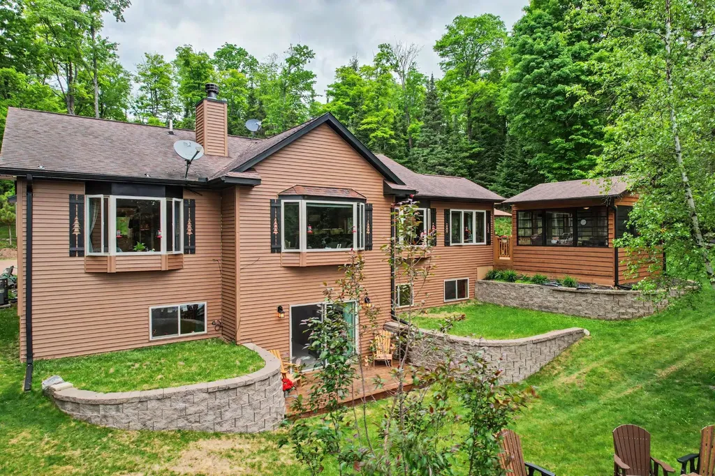 N2713 Dinner Lake Road Watersmeet MI 49969