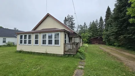613 Lake Street White Lake WI 54491