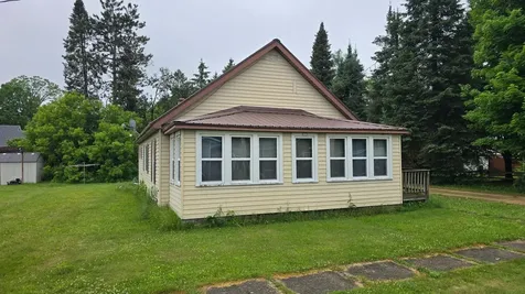 613 Lake Street White Lake WI 54491