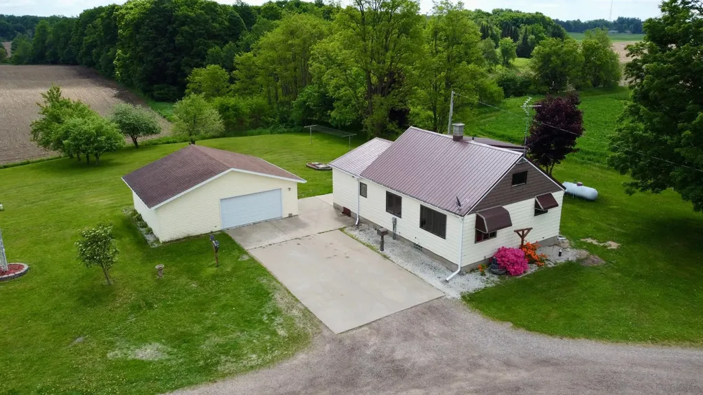 W7195 Clay Road Antigo WI 54409