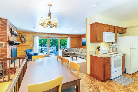 4656 West Shore Drive Crandon WI 54520