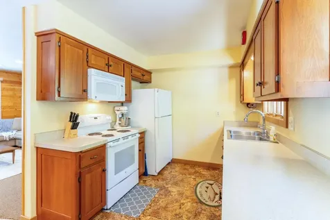 4656 West Shore Drive Crandon WI 54520