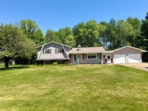 406 4th Street W Caspian MI 49915