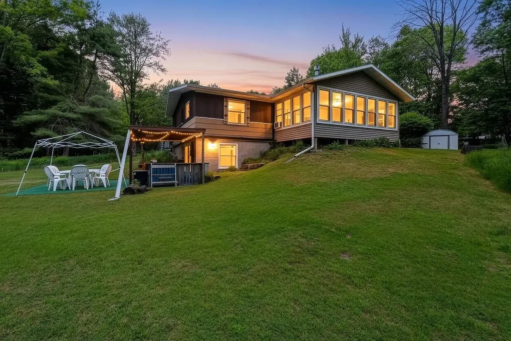 11598 Kosir Lane Silver Cliff WI 54104
