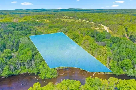 11598 Kosir Lane Silver Cliff WI 54104
