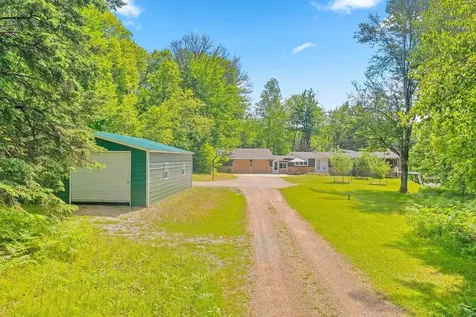 11598 Kosir Lane Silver Cliff WI 54104