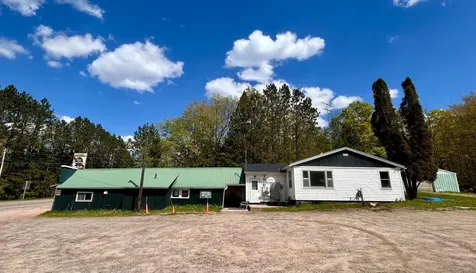 451 Highway 8 Armstrong Creek WI 54103