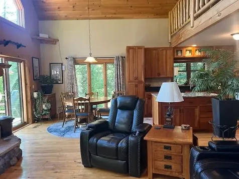 670 Mcguire Road Elcho WI 54428