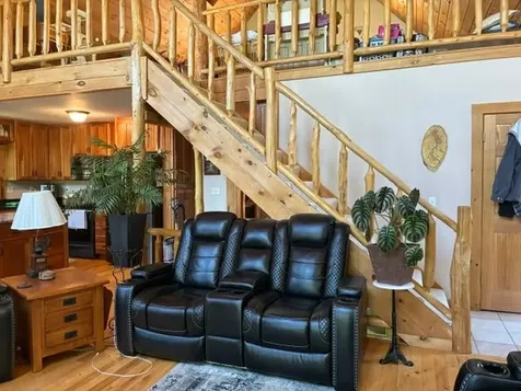 670 Mcguire Road Elcho WI 54428