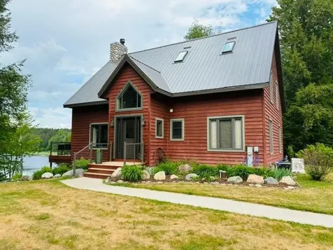 670 Mcguire Road Elcho WI 54428