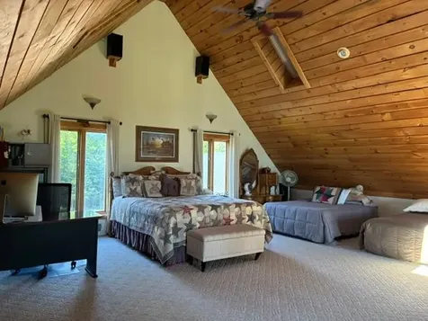 670 Mcguire Road Elcho WI 54428