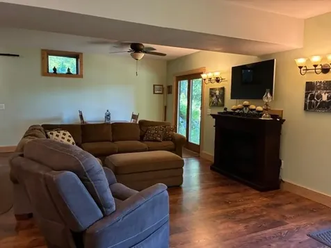 670 Mcguire Road Elcho WI 54428