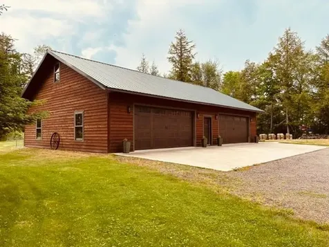 670 Mcguire Road Elcho WI 54428