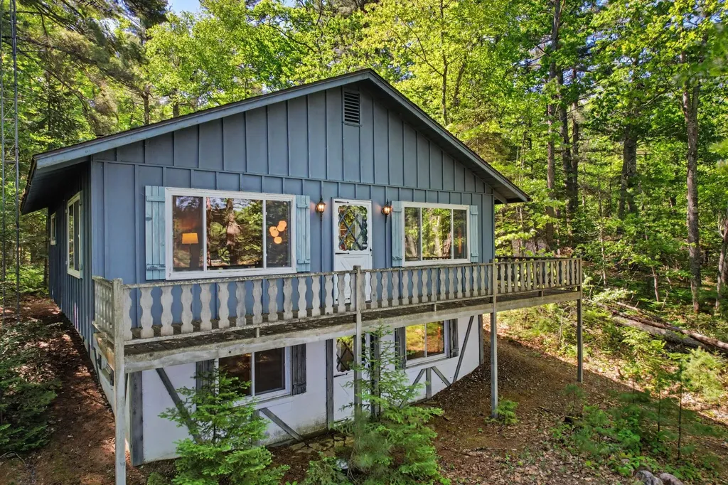 6024 Black Oak Lake Road S Land O Lakes WI 54540
