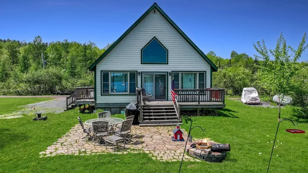 7824N Landing Road Oma WI 54534