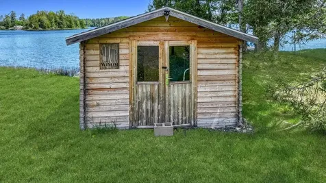 7824N Landing Road Oma WI 54534
