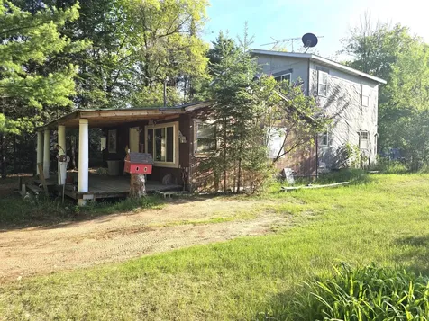 N12021 Oakwood Lane Athelstane WI 54104