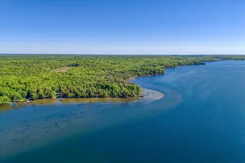 2913 Long Point Conover WI 54519