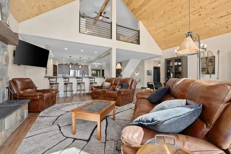 2913 Long Point Conover WI 54519
