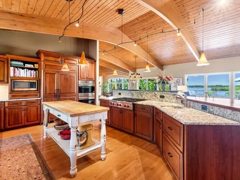 402 Pine Island Lane Schofield WI 54476