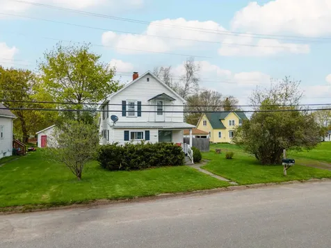 712 Forest Parkway Crystal Falls MI 49920