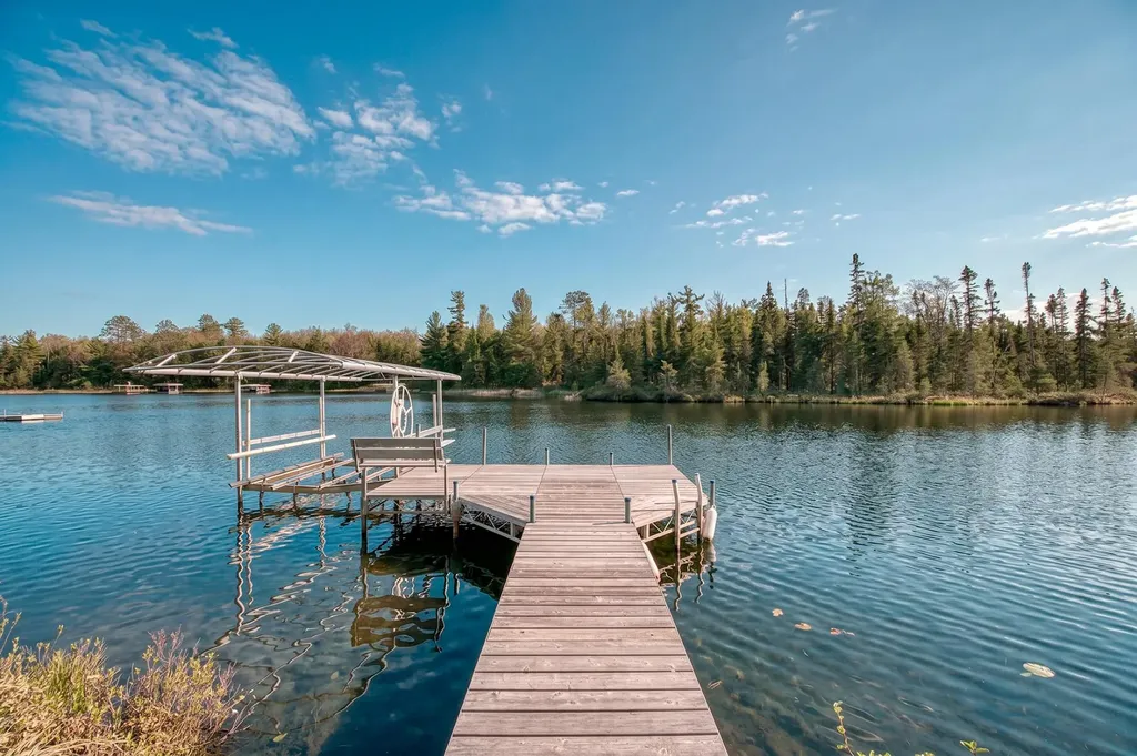 6708 Cessna Lane Three Lakes WI 54562