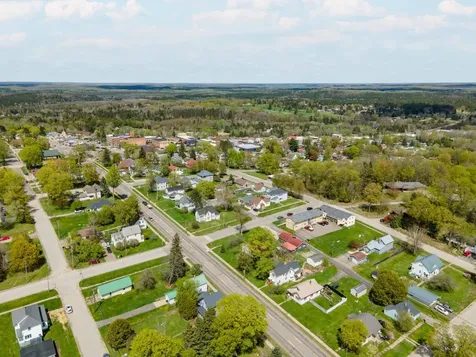 309 5th Street S Crystal Falls MI 49920