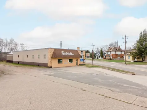 32 4TH Avenue N Iron River MI 49935