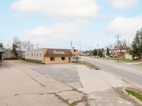 32 4TH Avenue N Iron River MI 49935