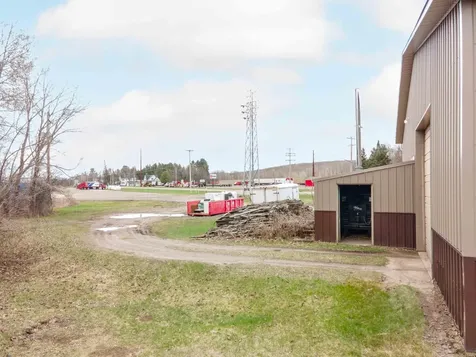 32 4th Avenue N Iron River MI 49935