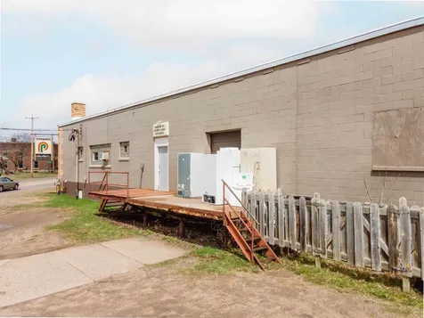 32 4th Avenue N Iron River MI 49935